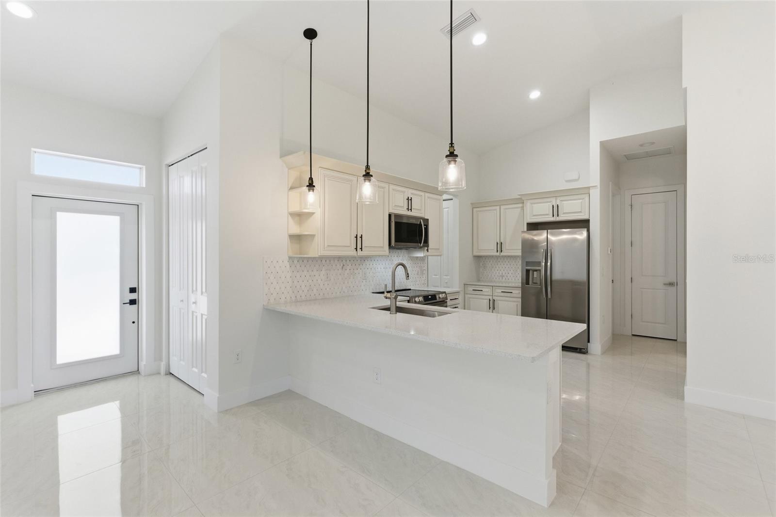 Listing Image #5