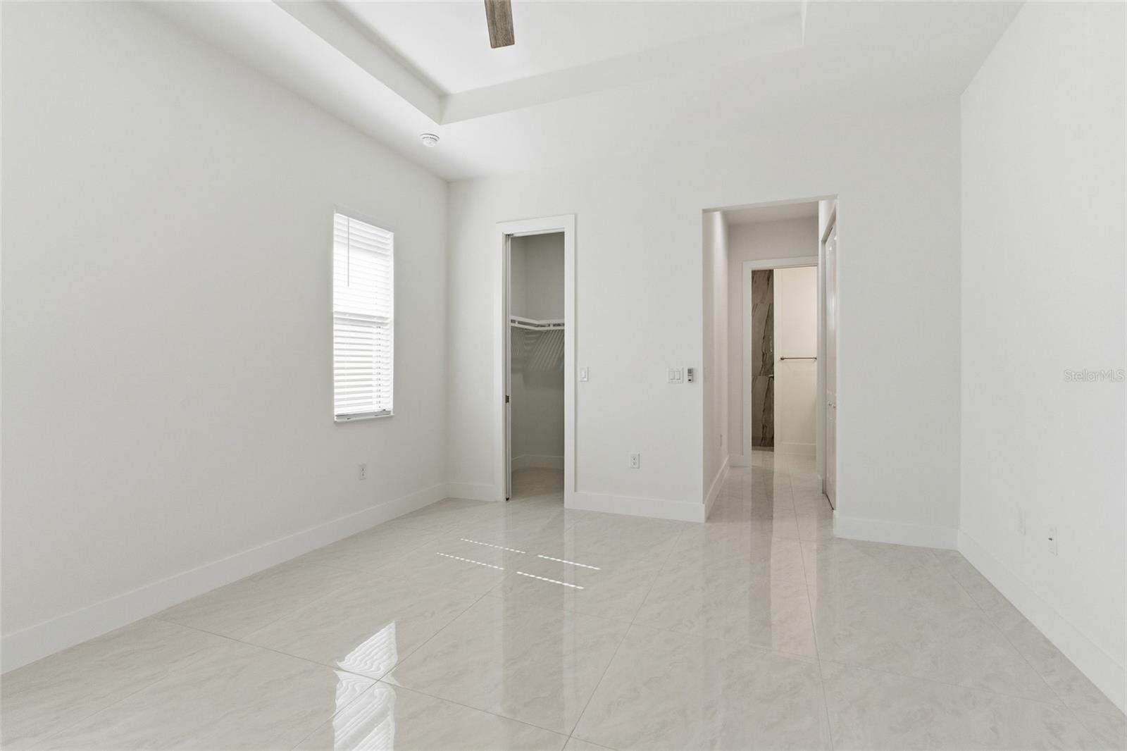 Listing Image #13