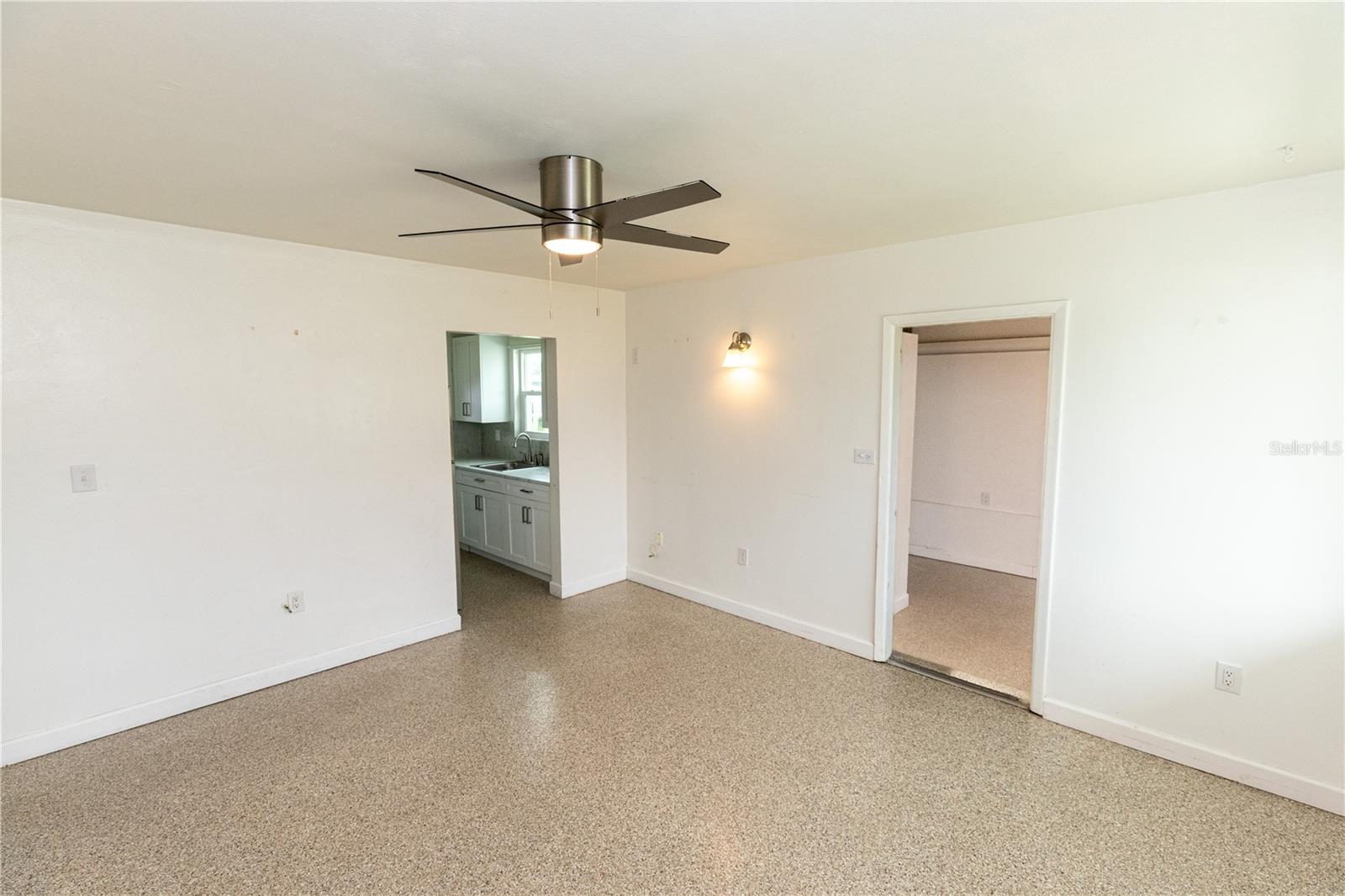 Listing Image #6