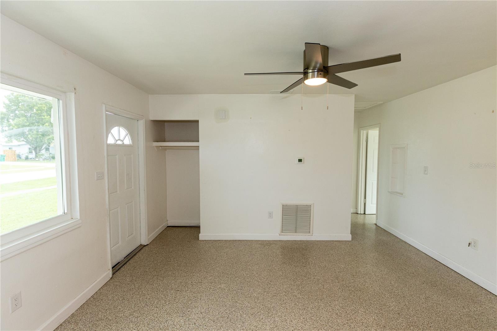Listing Image #8