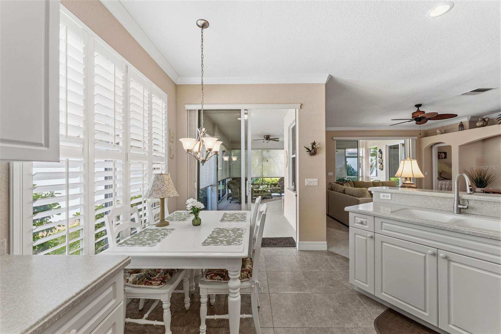 Listing Image #12