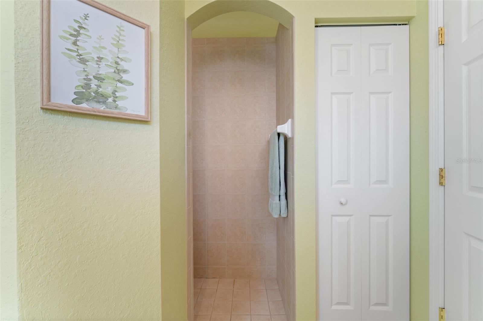 Listing Image #40