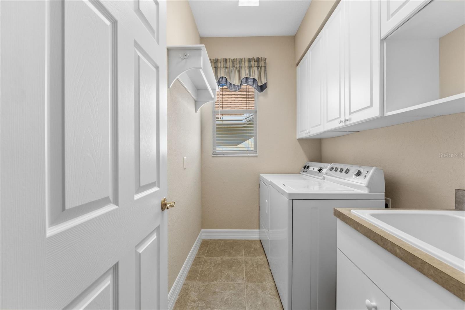 Listing Image #53