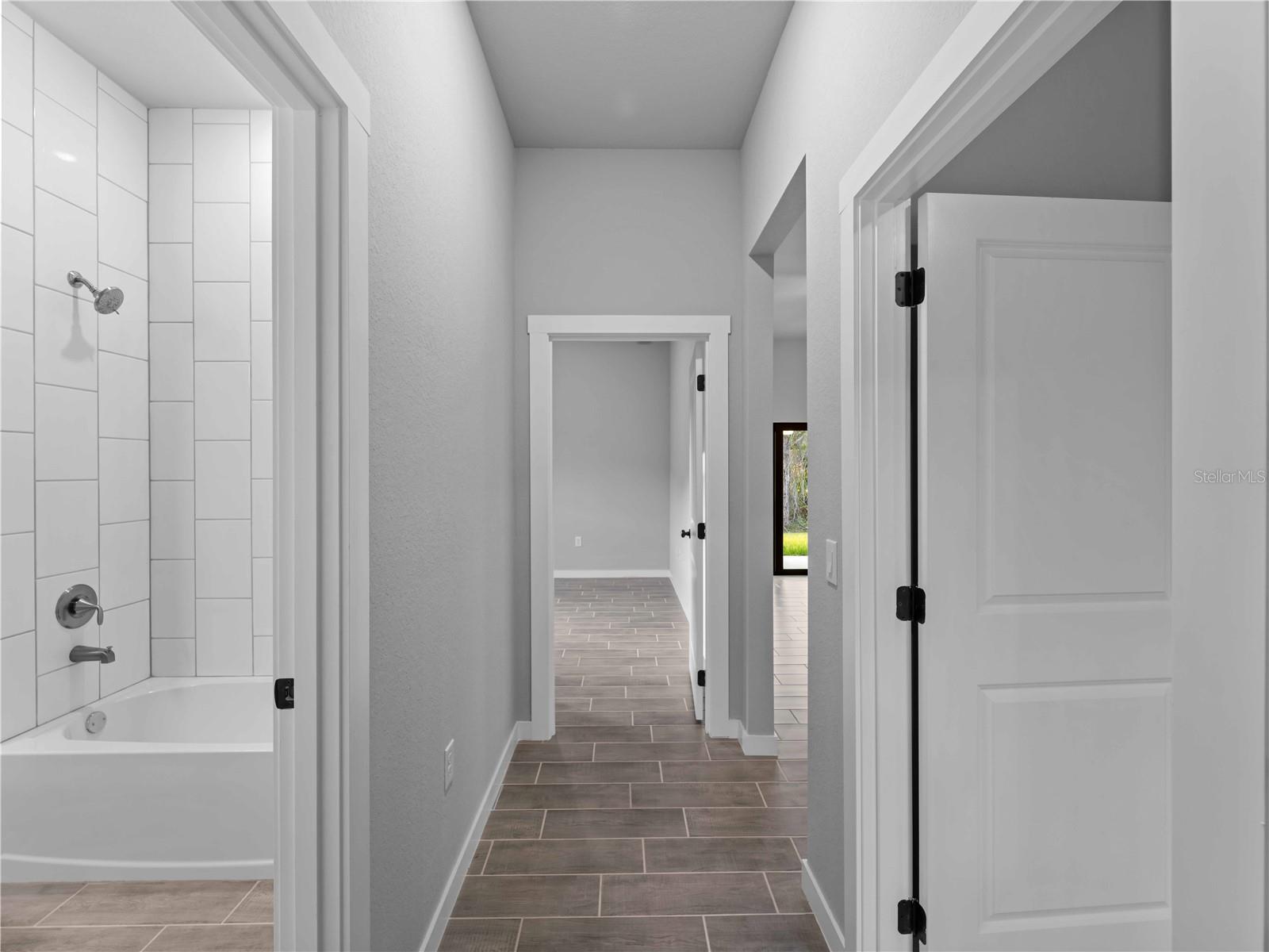 Listing Image #28