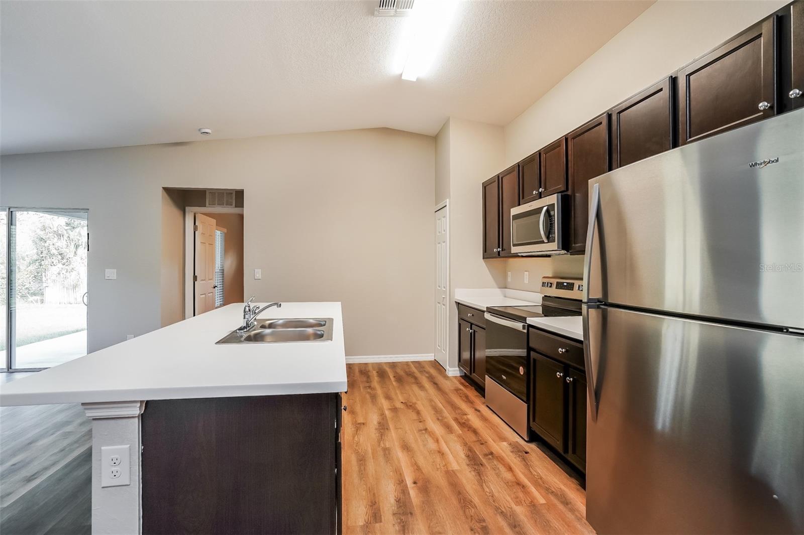 Listing Image #6