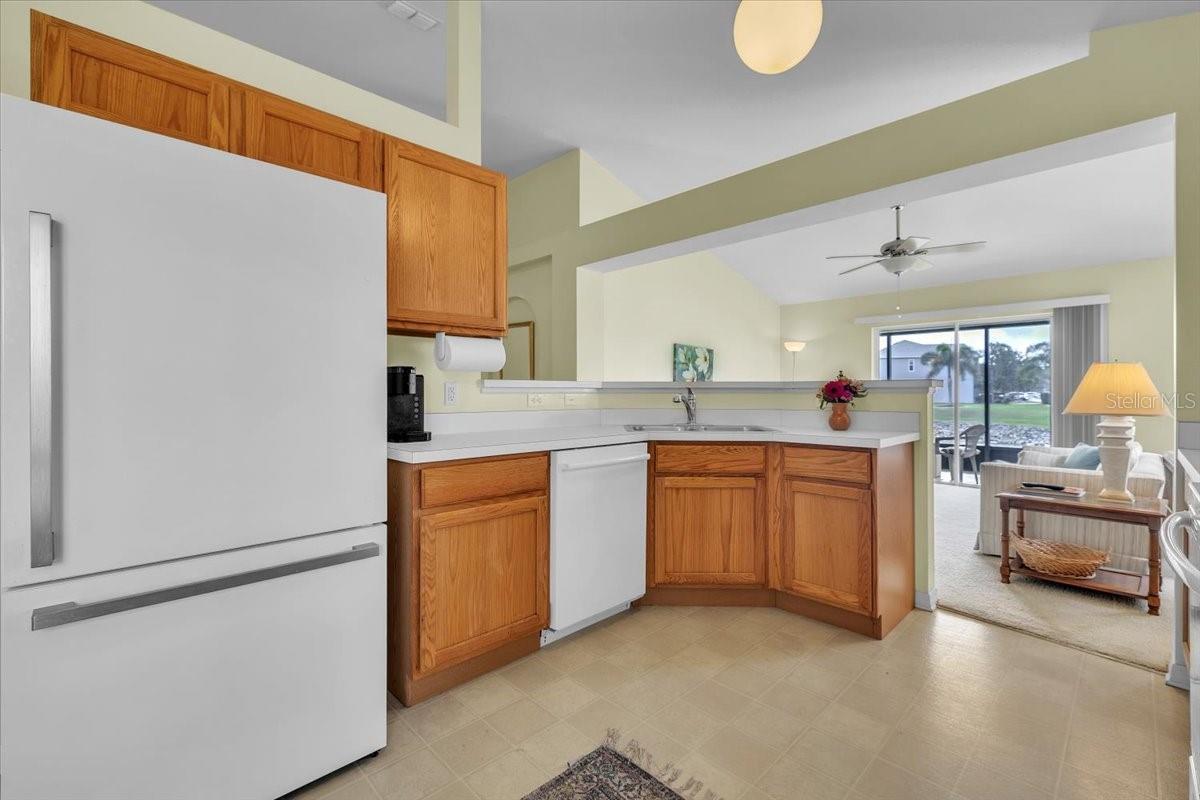 Listing Image #12