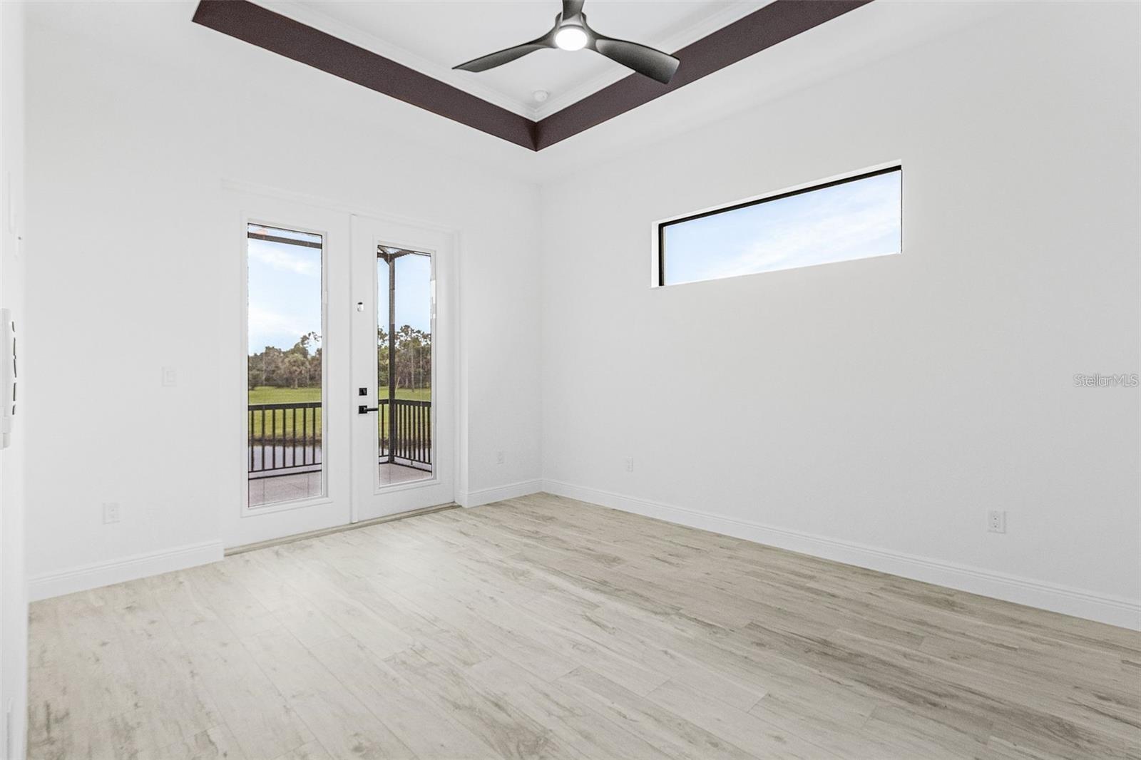 Listing Image #11