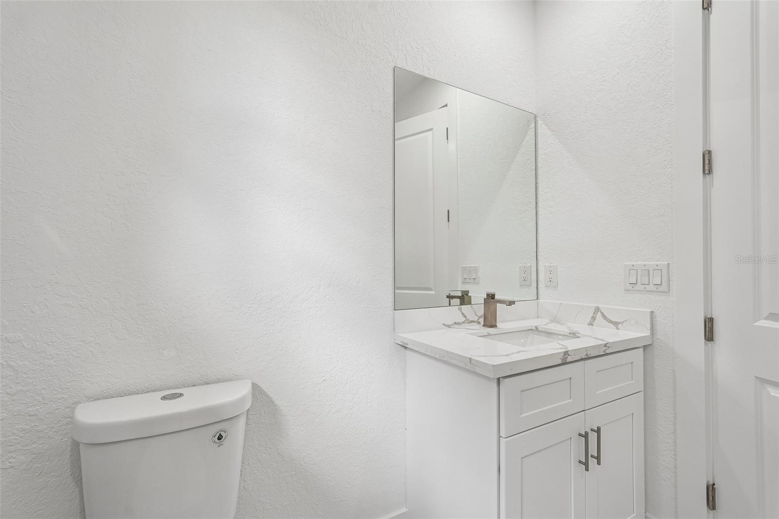 Listing Image #24