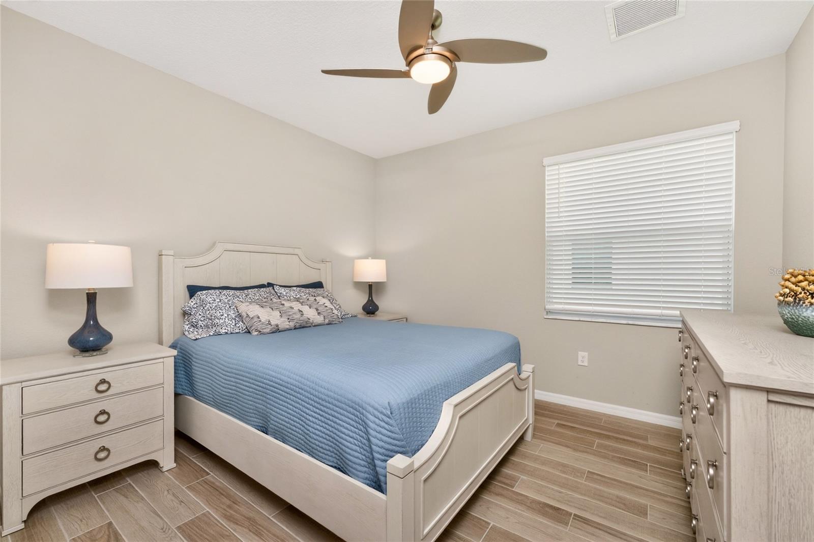 Listing Image #29