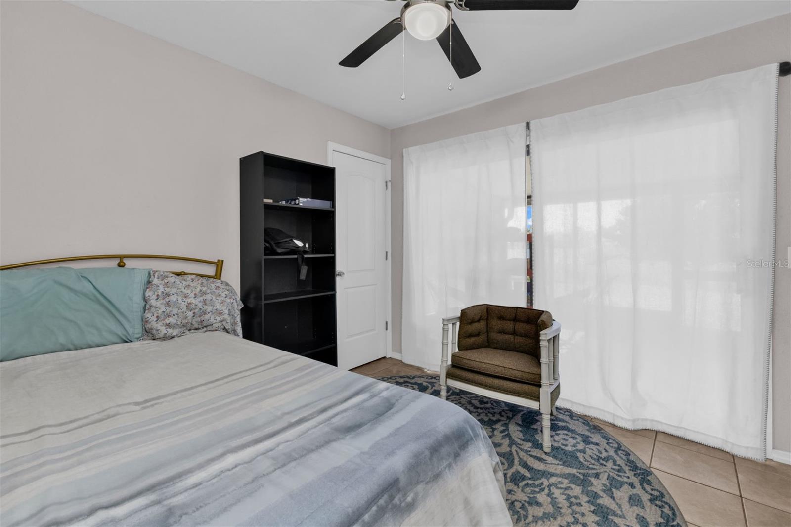 Listing Image #11