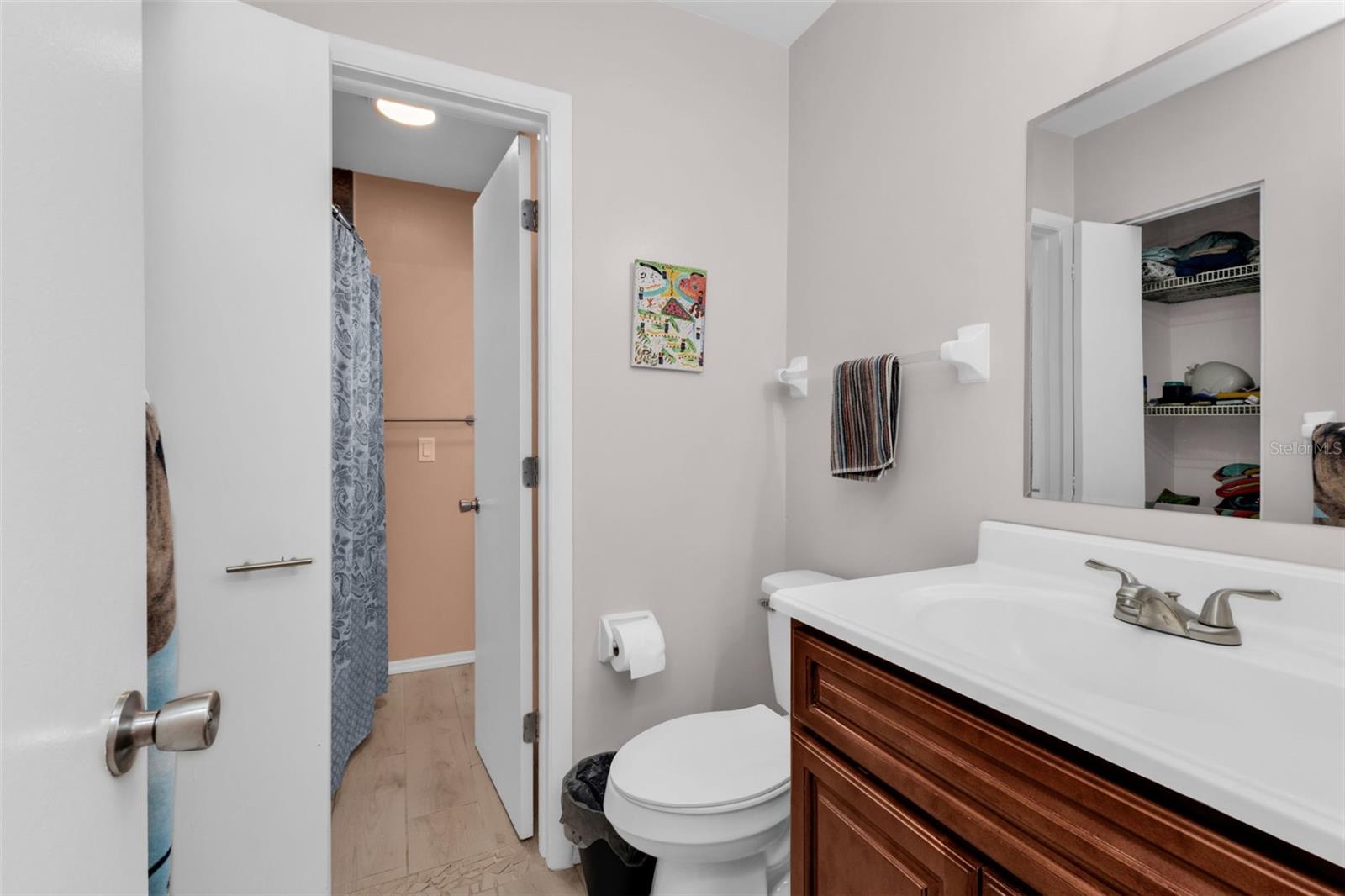 Listing Image #13