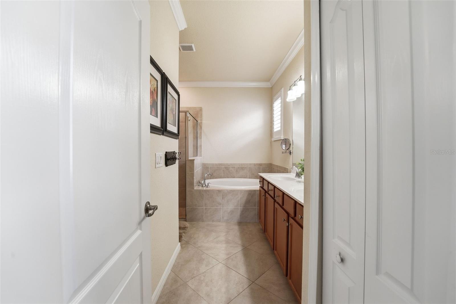 Listing Image #28