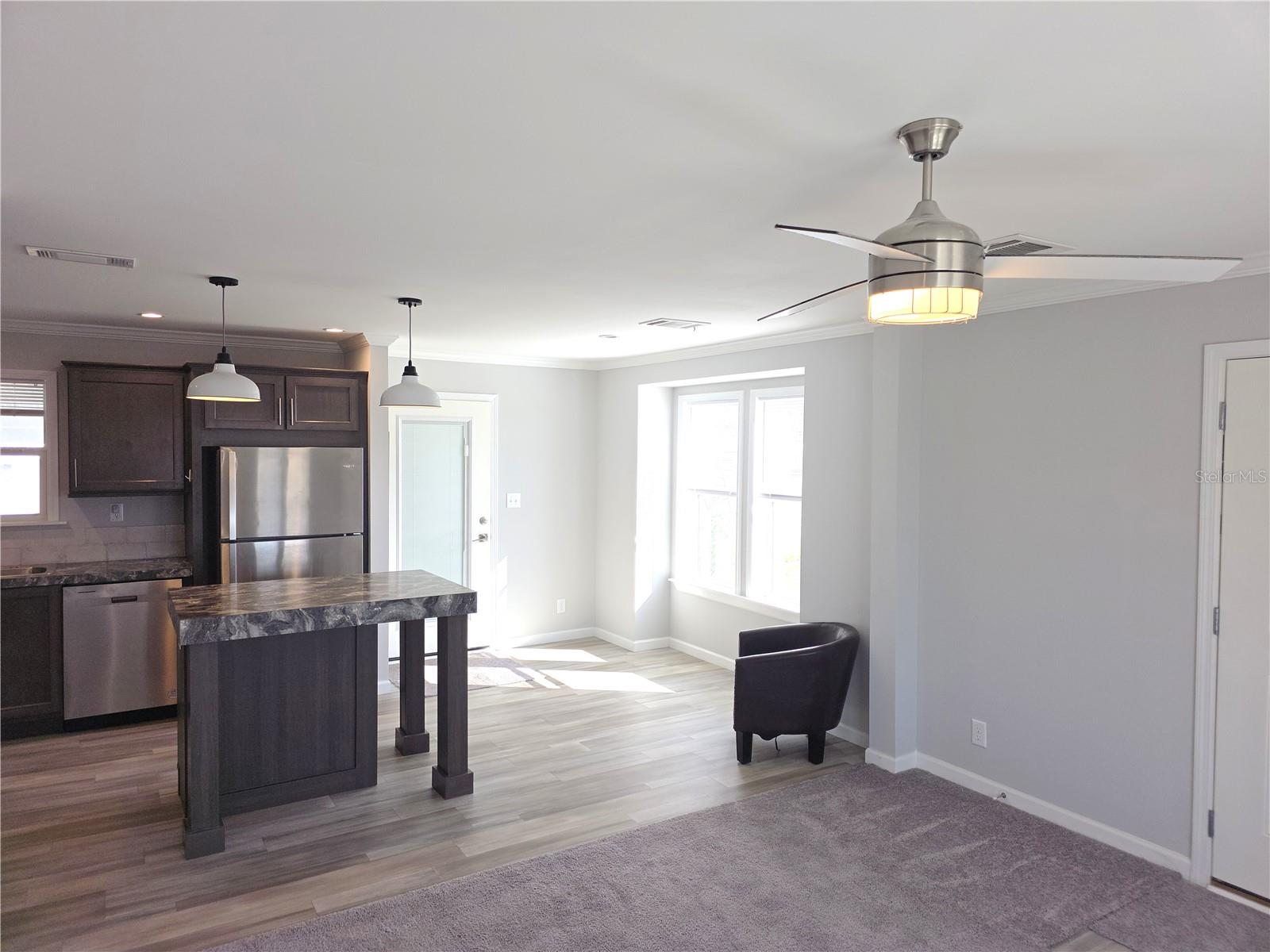 Listing Image #6
