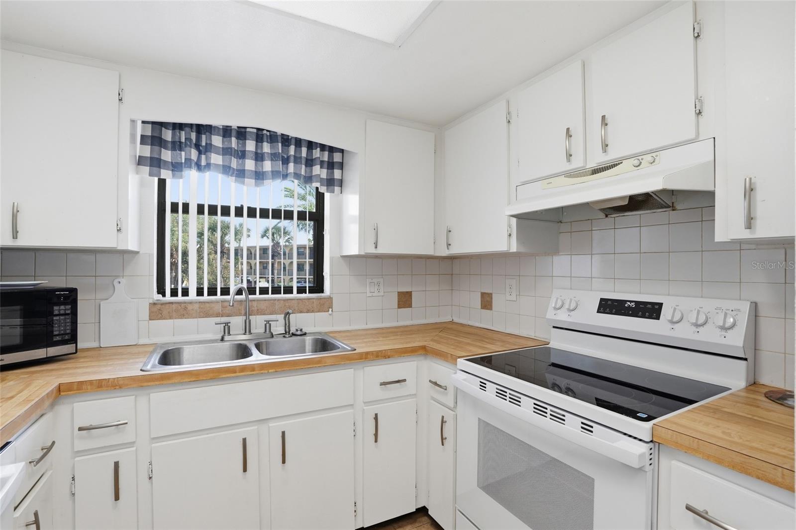Listing Image #6