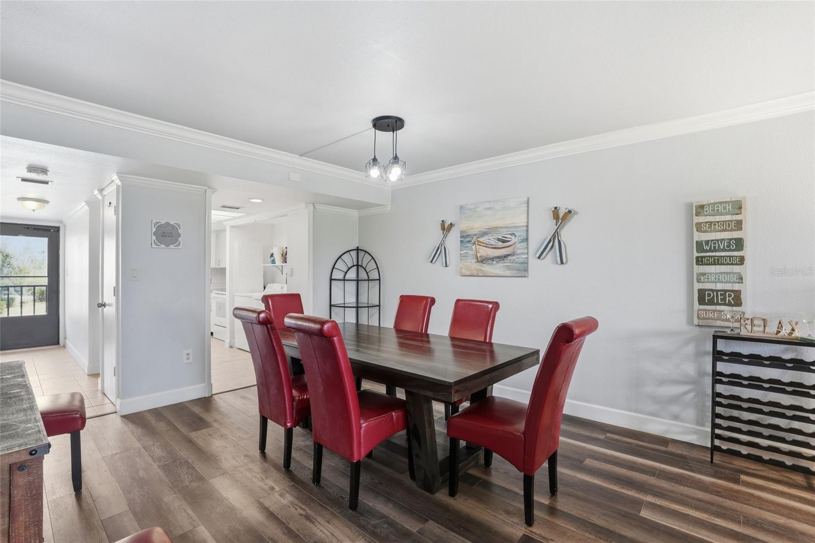 Listing Image #12