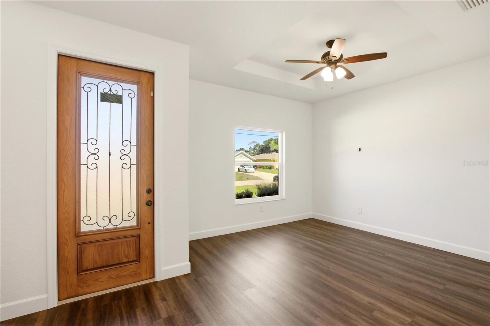 Listing Image #3
