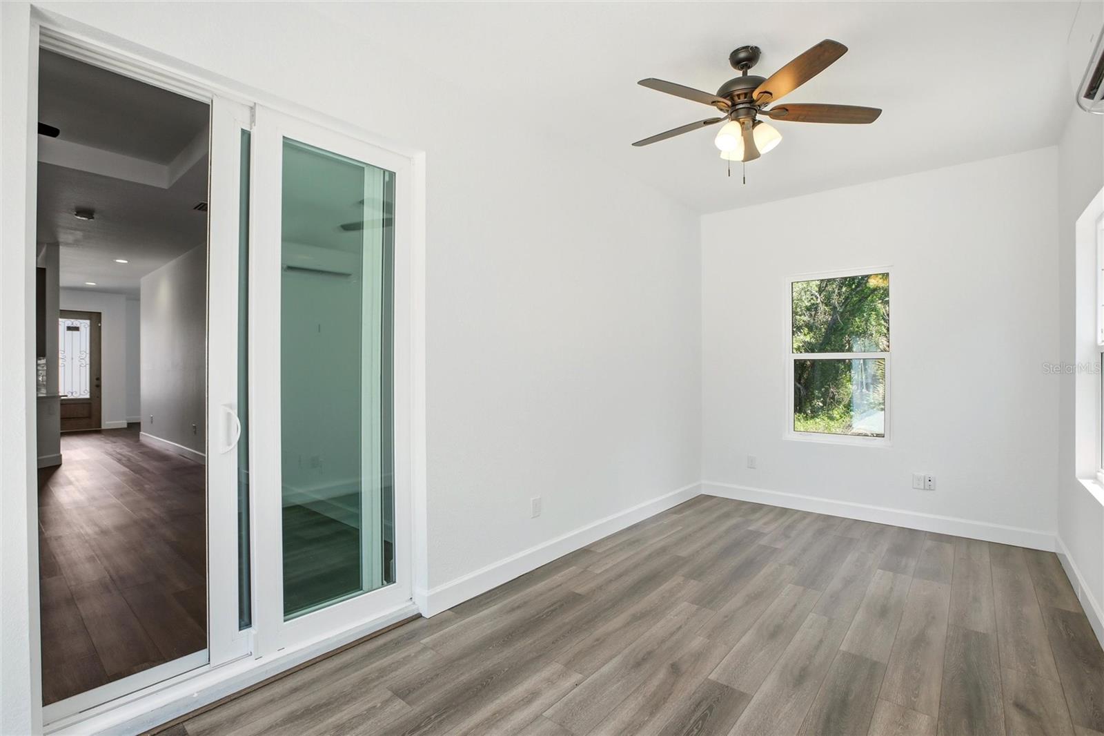 Listing Image #13
