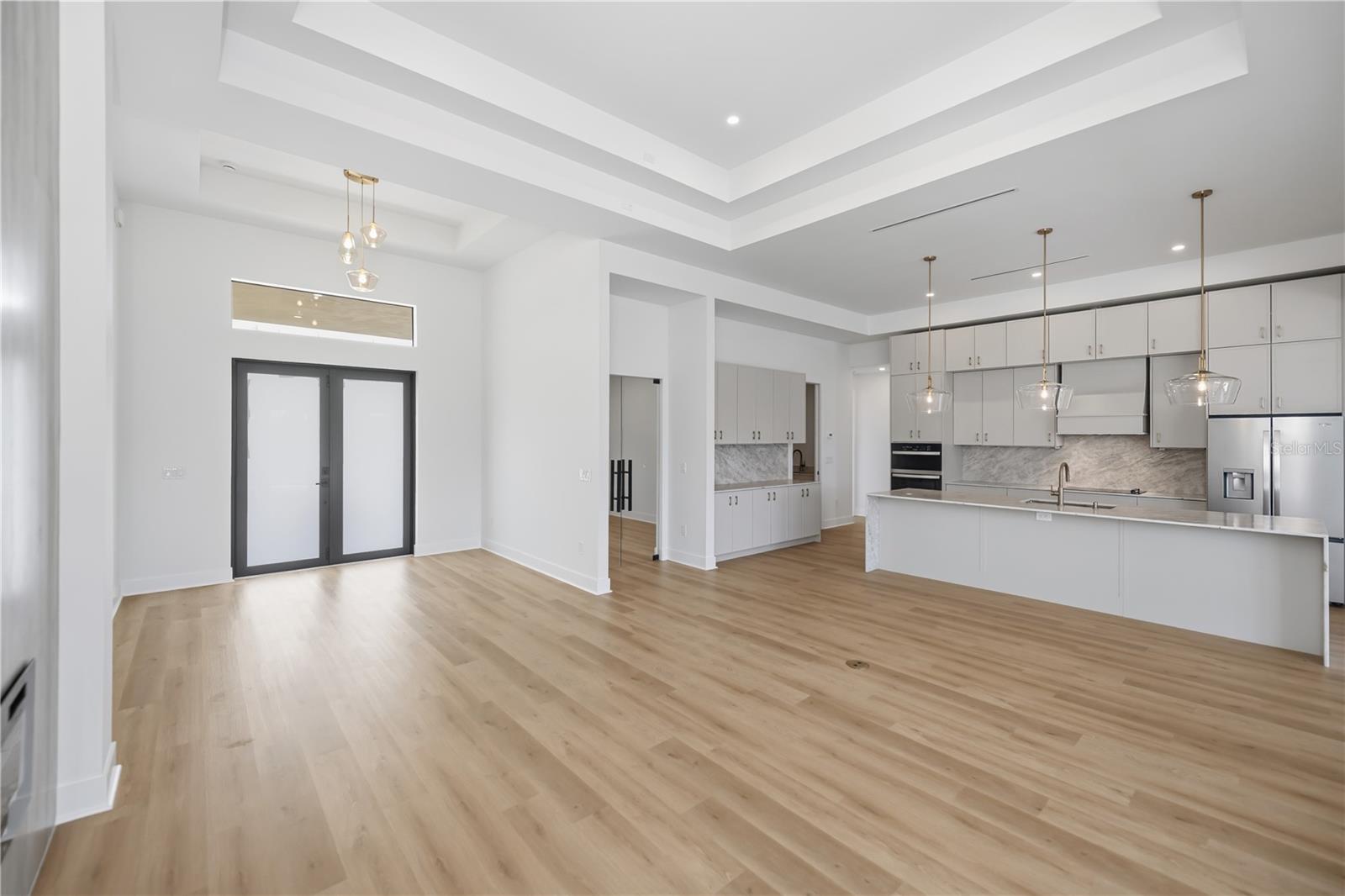 Listing Image #11