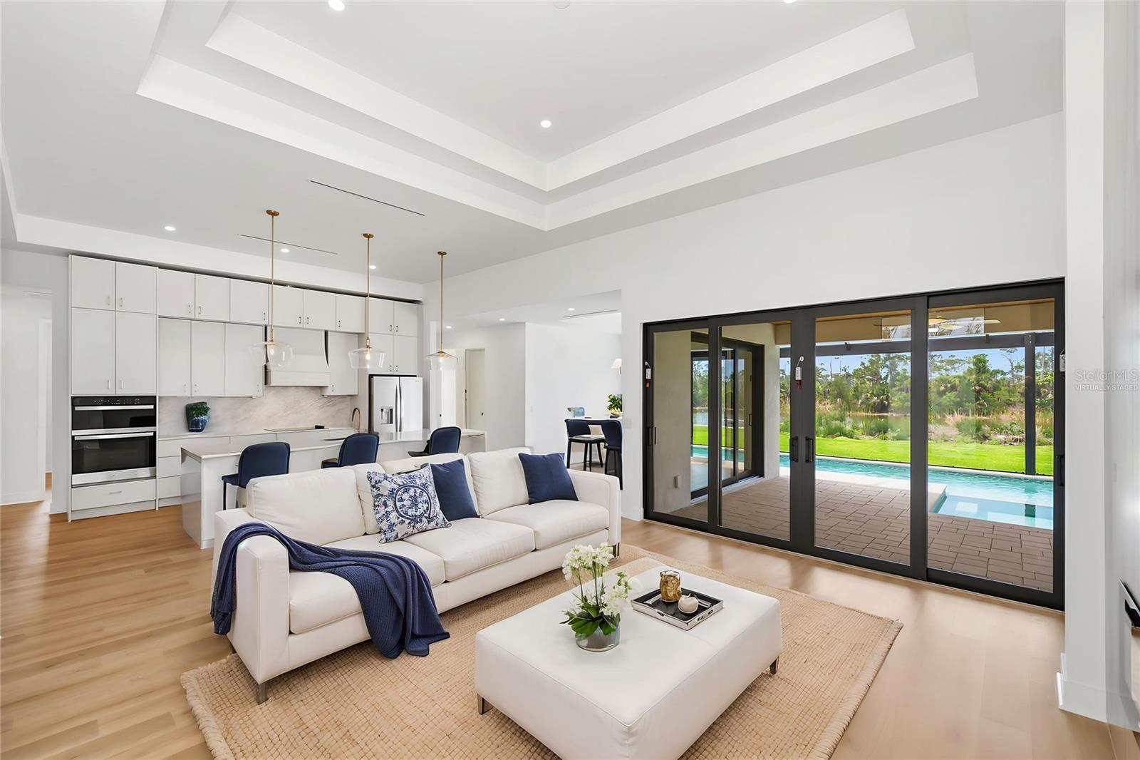 Listing Image #12