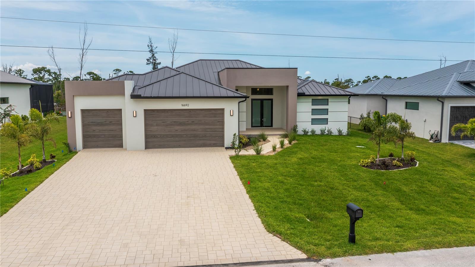 Listing Image #93