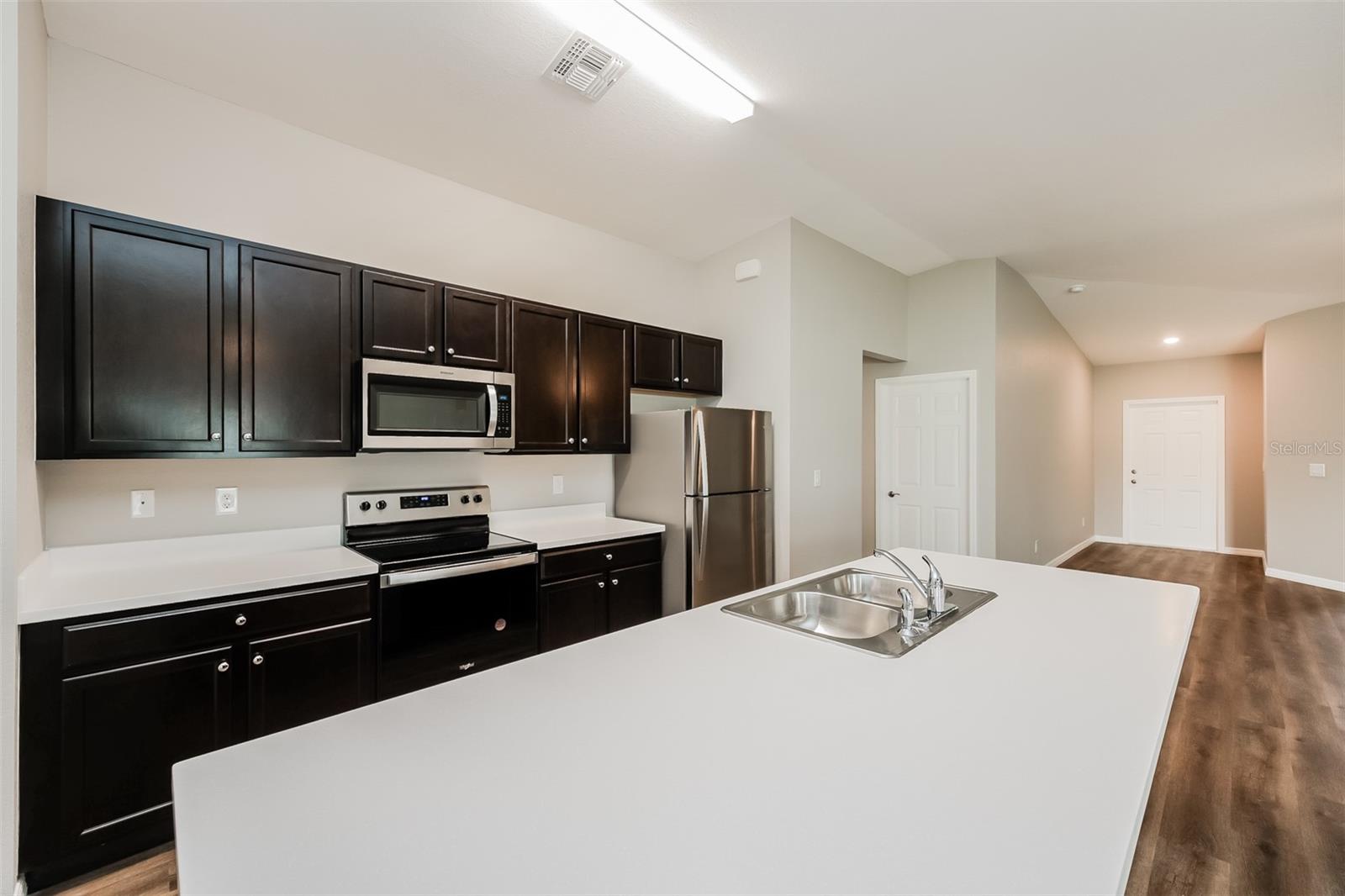 Listing Image #7