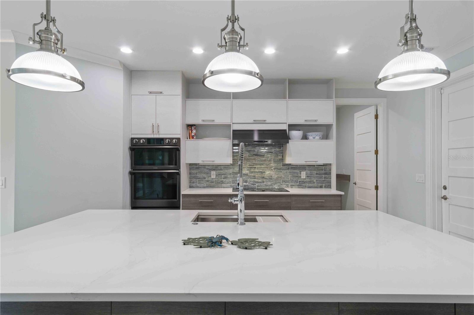 Listing Image #18