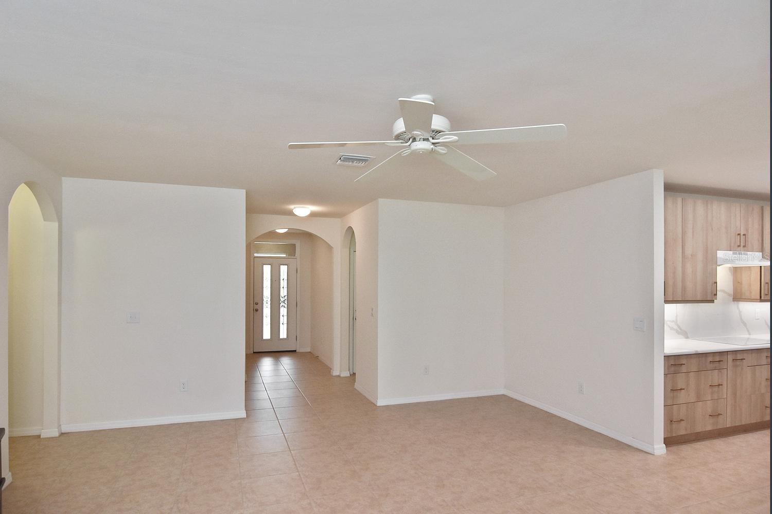 Listing Image #3