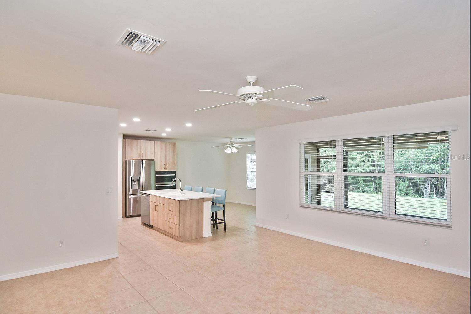 Listing Image #7