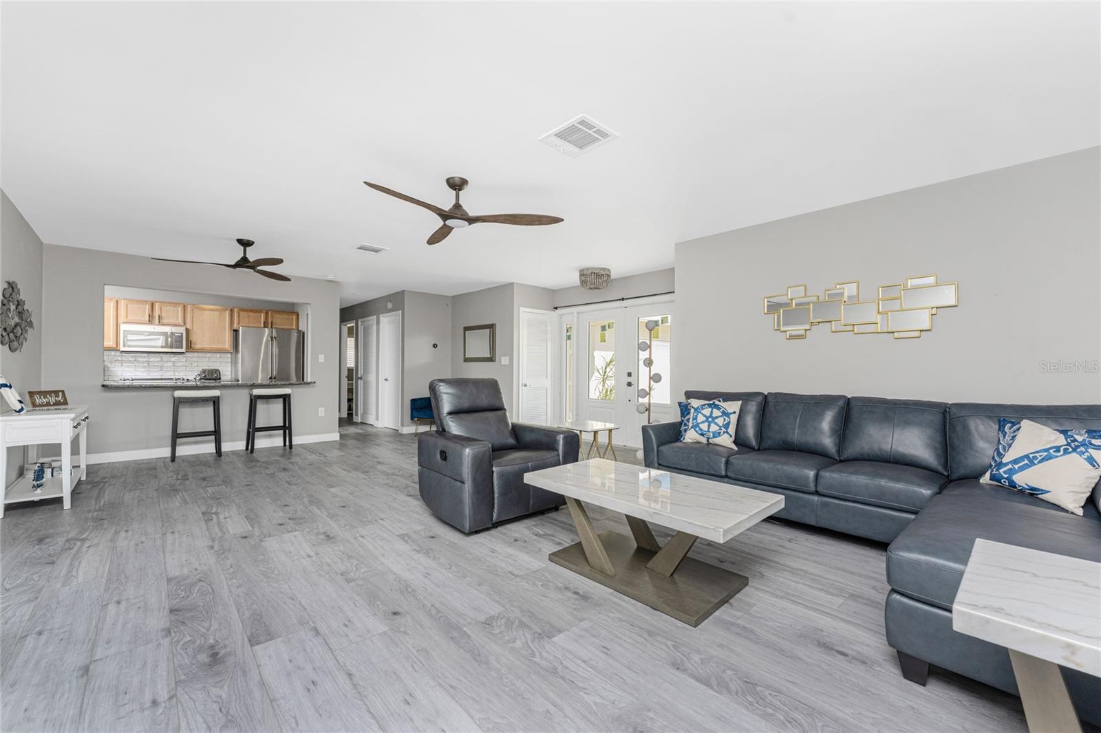 Listing Image #5