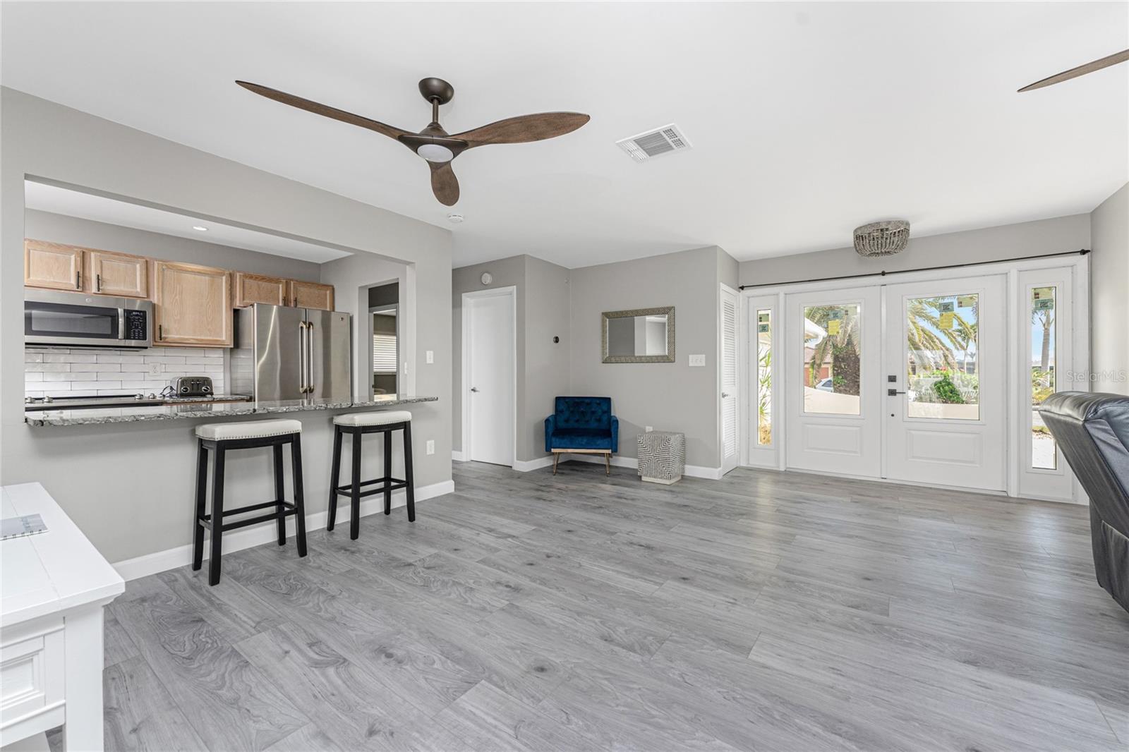 Listing Image #6