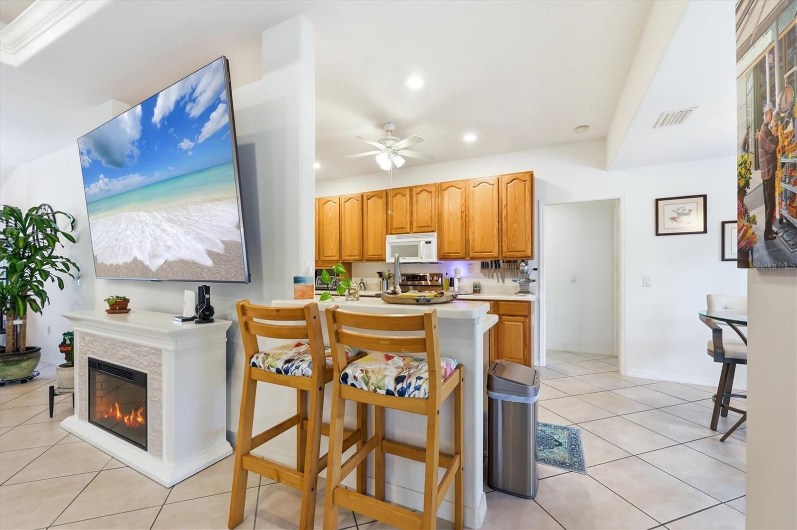 Listing Image #11