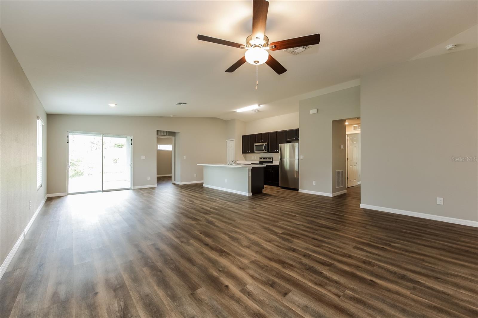 Listing Image #3
