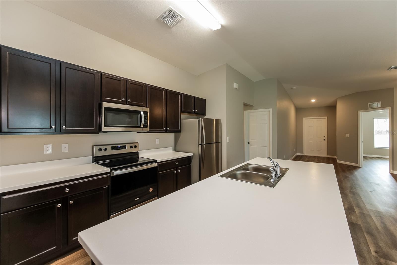 Listing Image #6