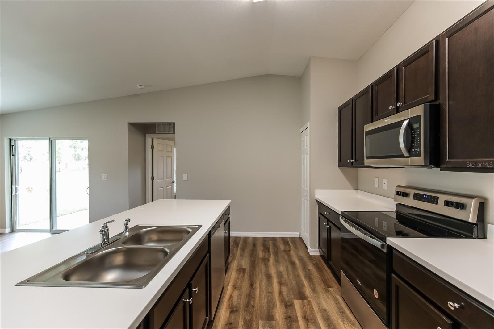 Listing Image #7