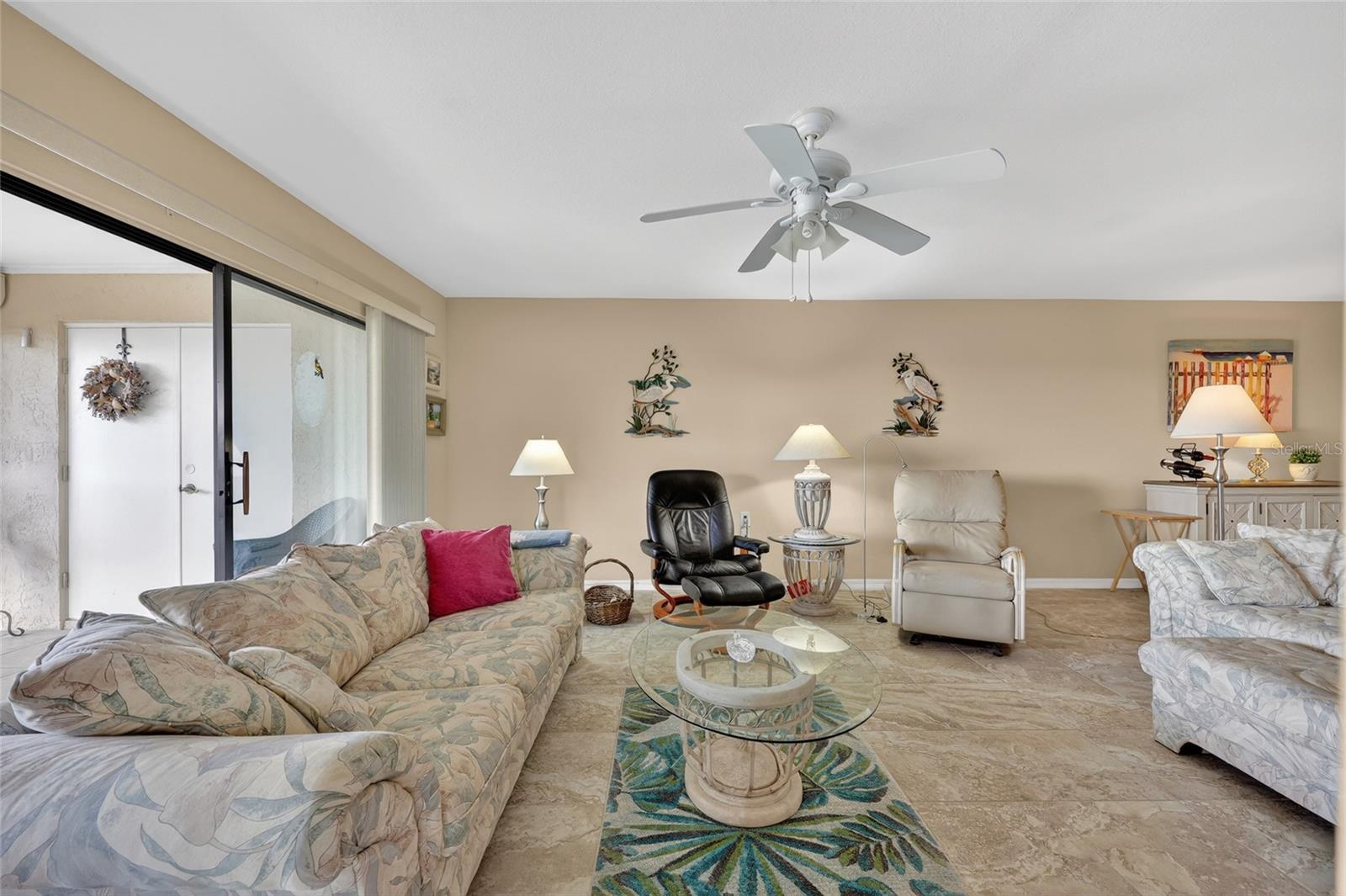 Listing Image #13