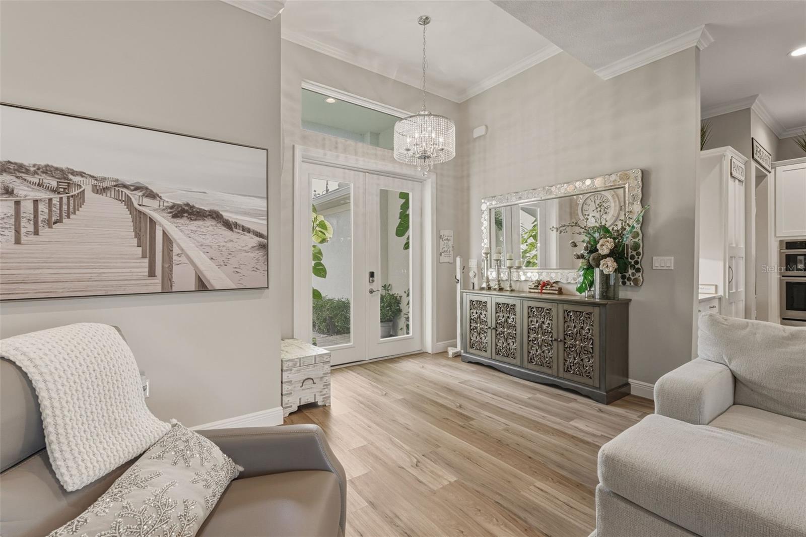 Listing Image #11