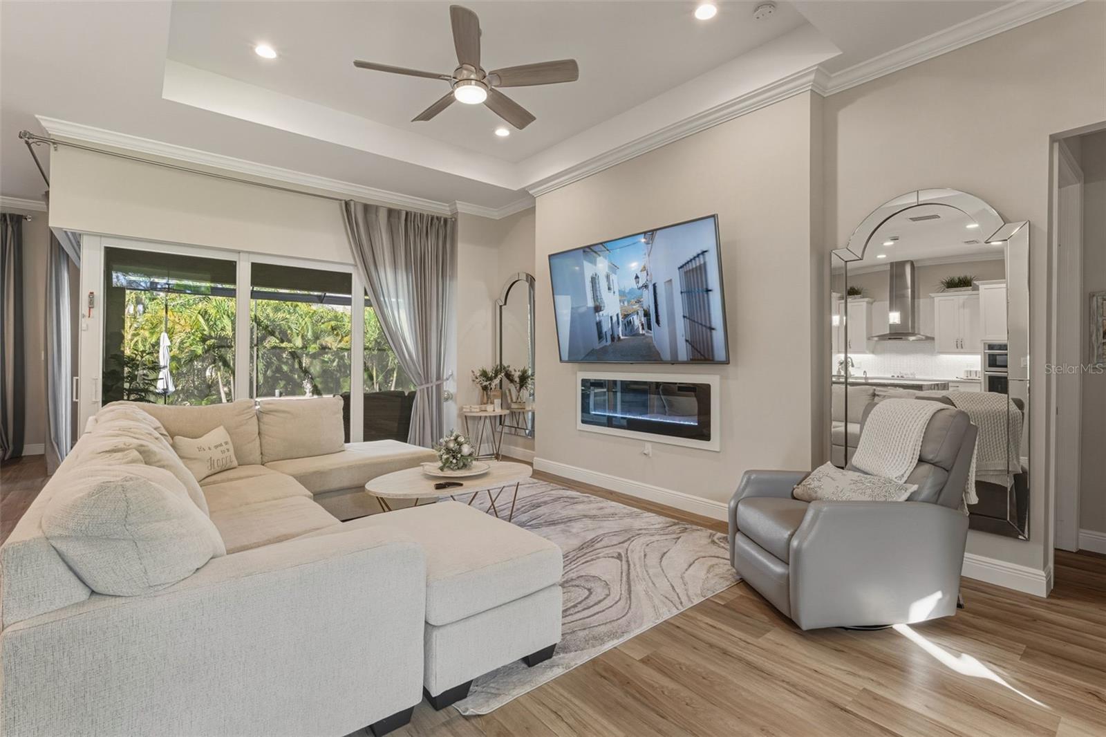 Listing Image #14