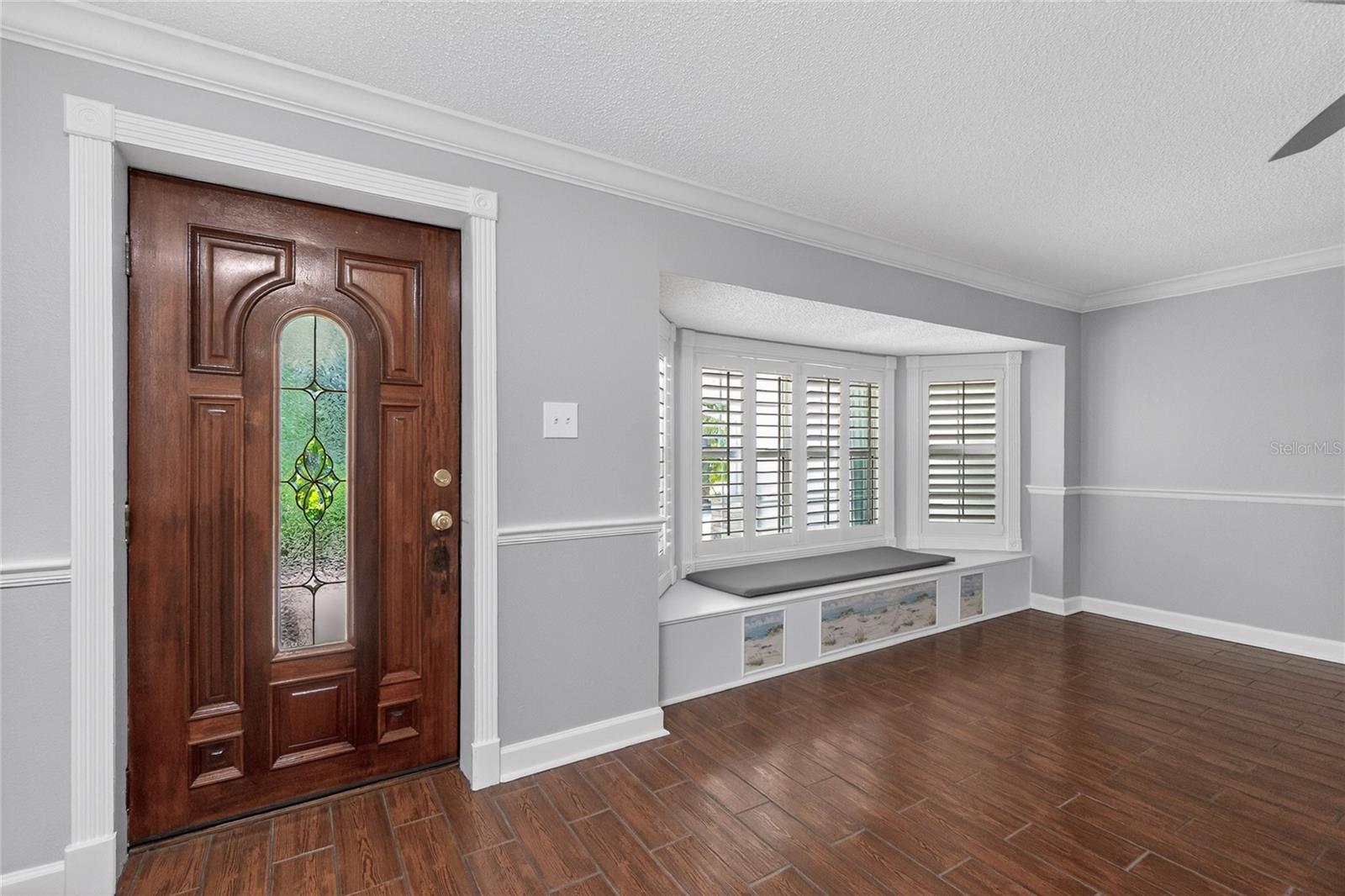 Listing Image #11