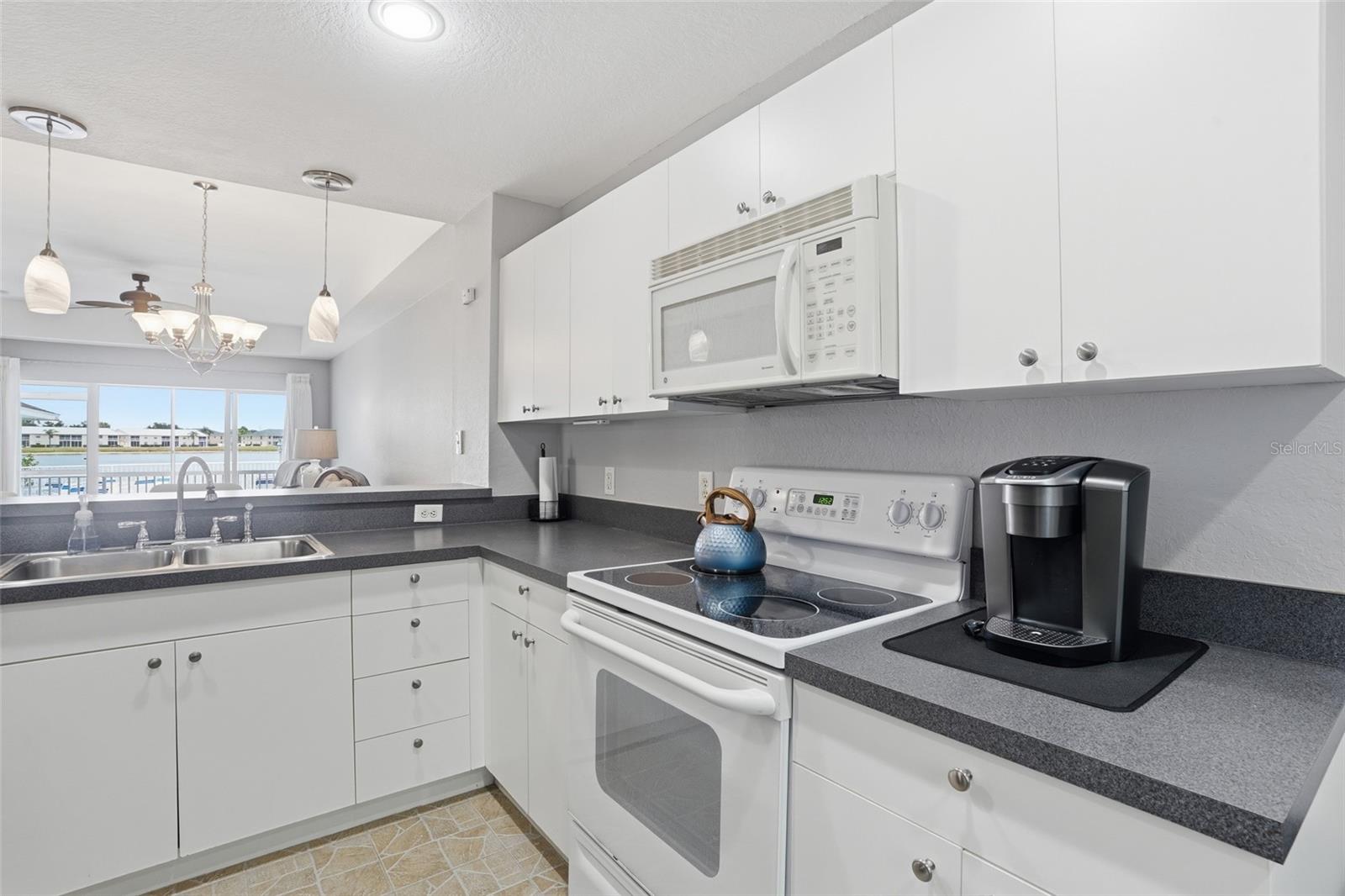 Listing Image #5