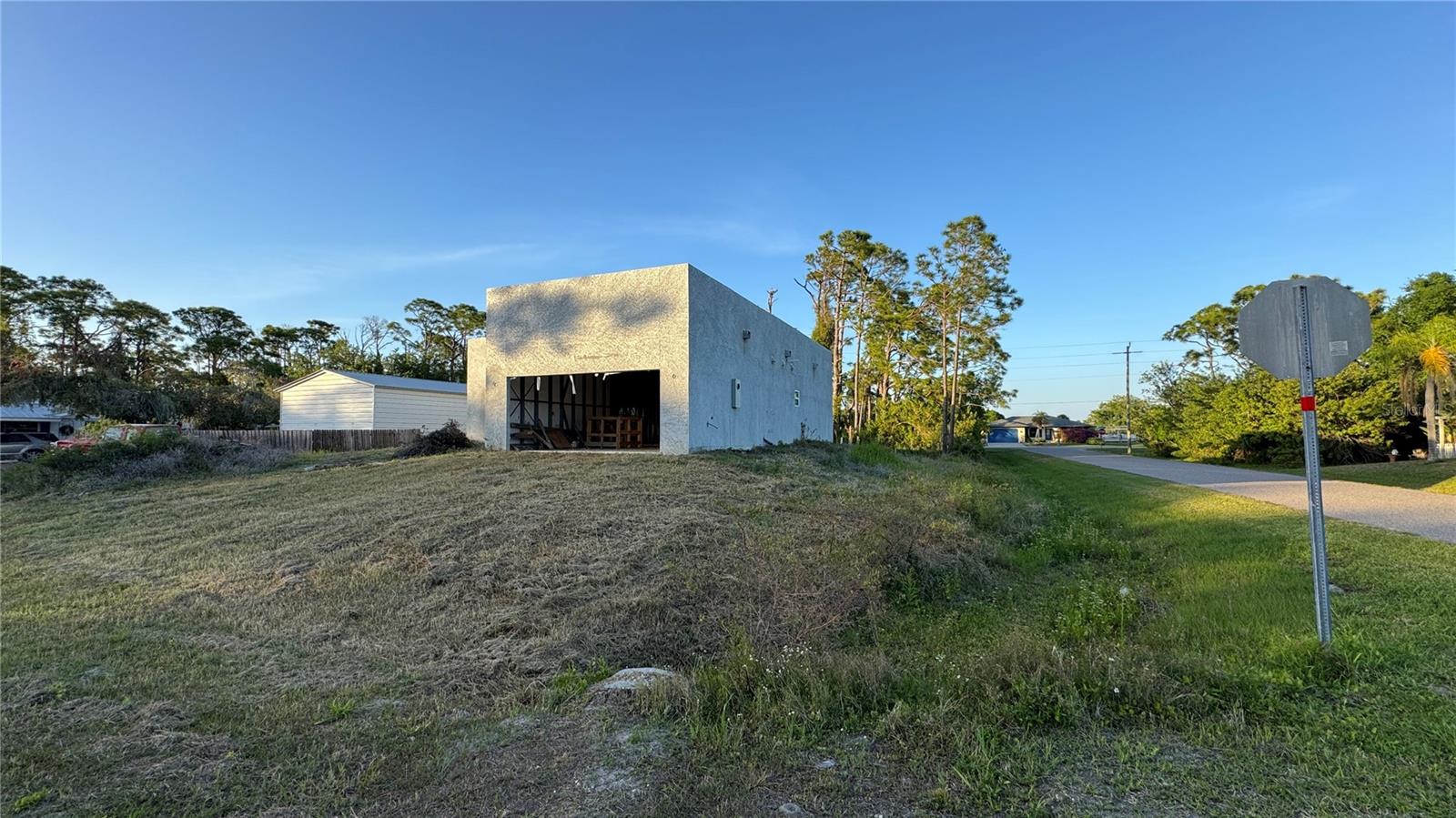 Listing Image #3