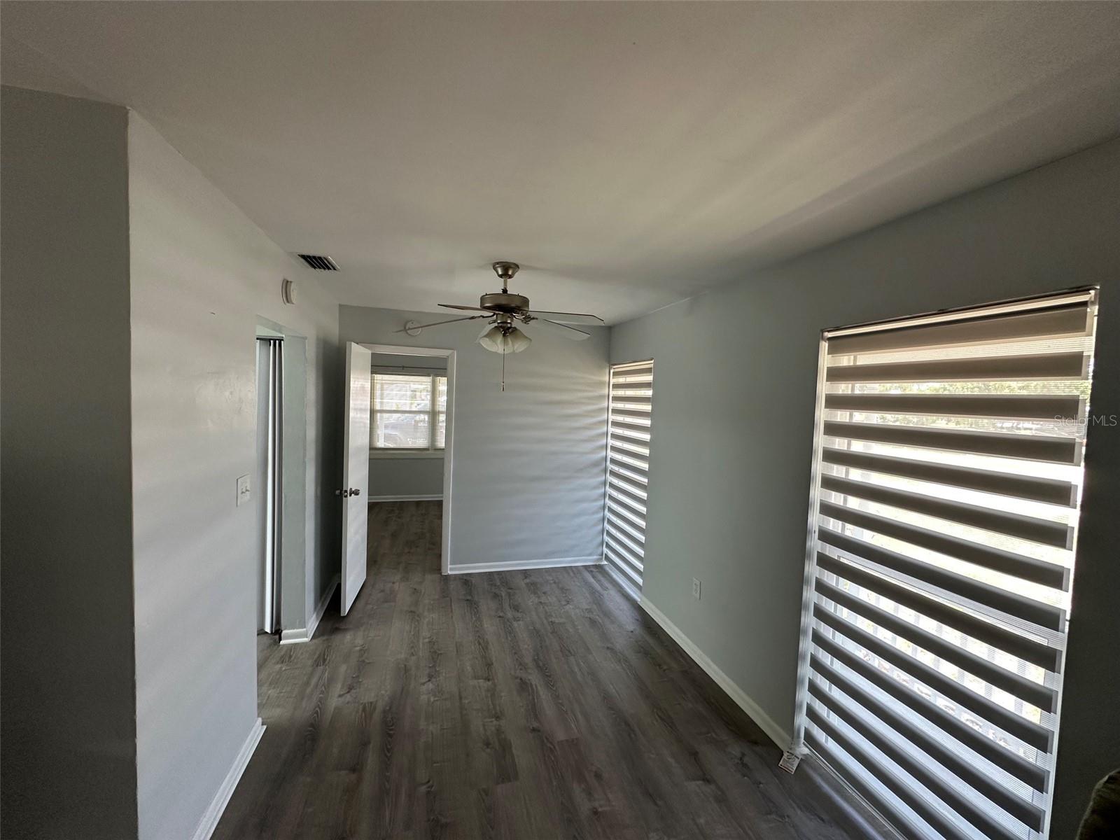 Listing Image #4