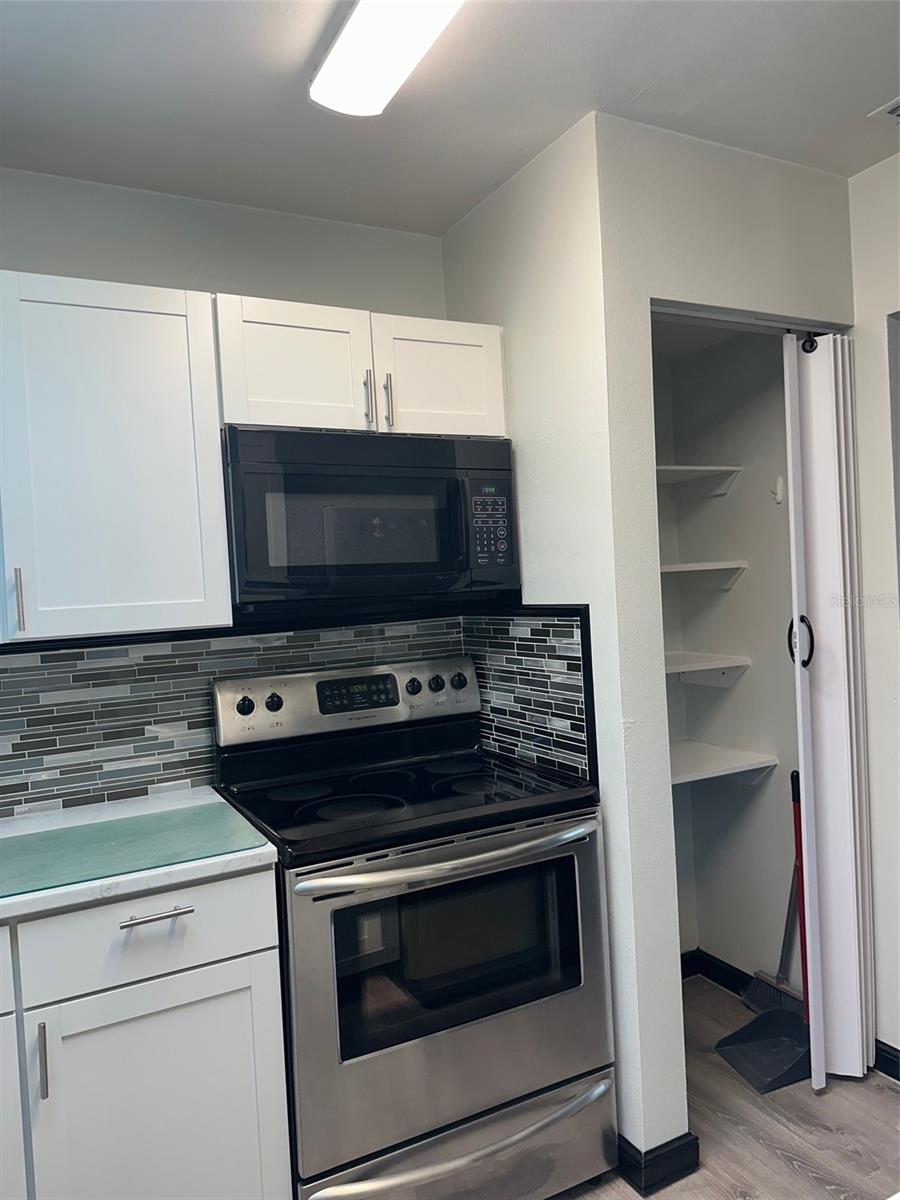 Listing Image #8