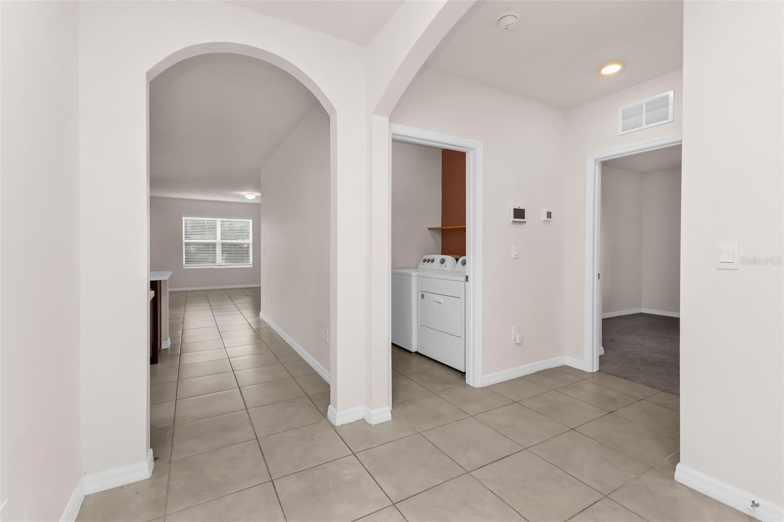 Listing Image #4