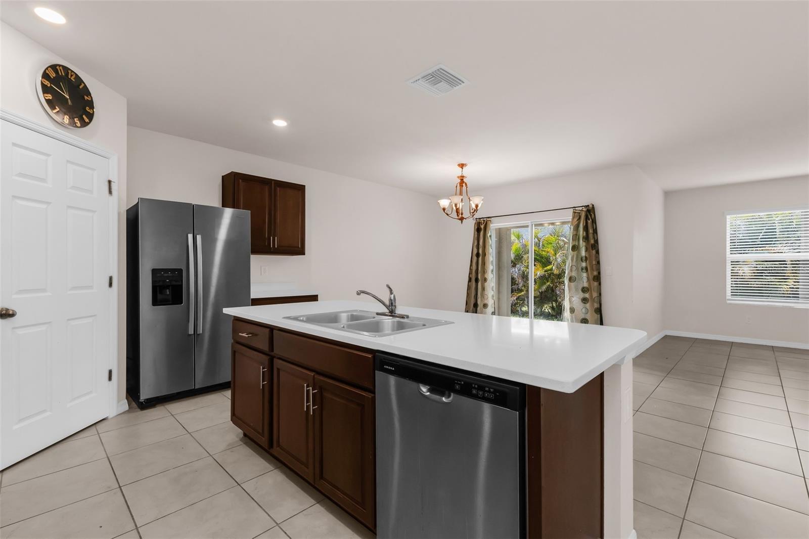 Listing Image #7