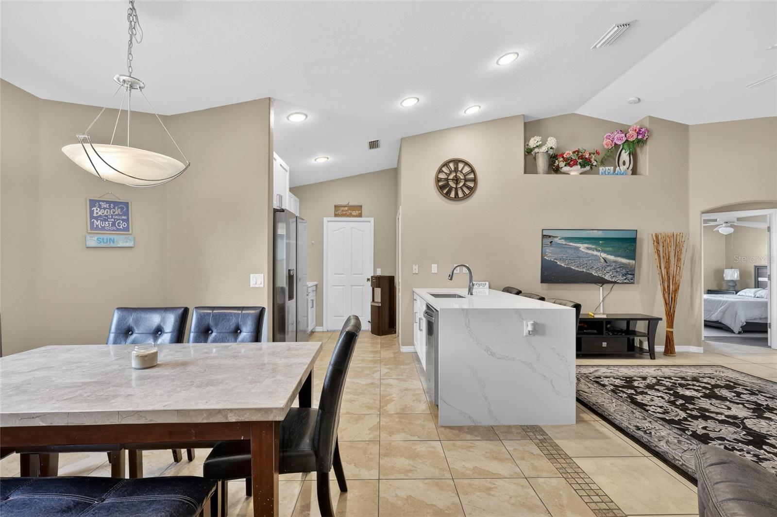 Listing Image #7
