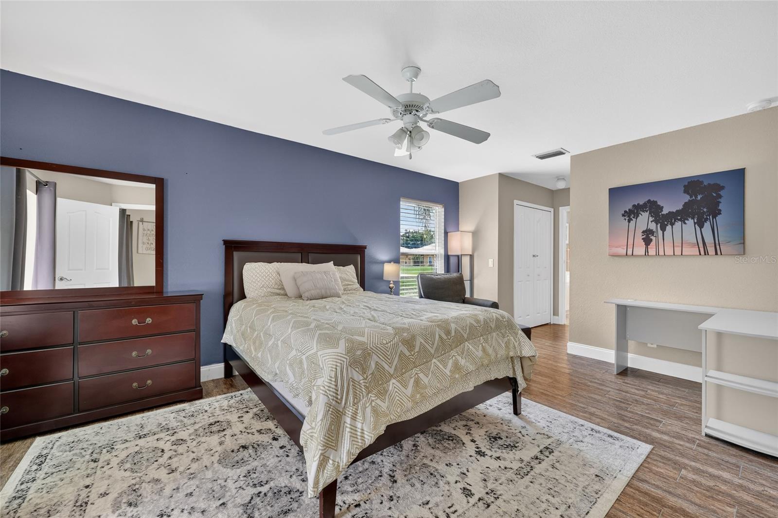Listing Image #14