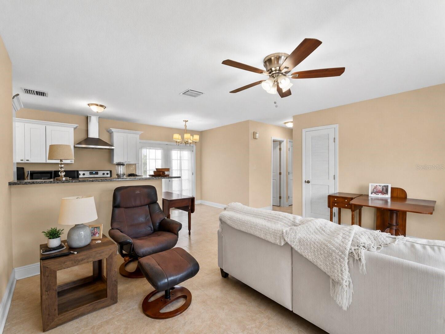 Listing Image #5