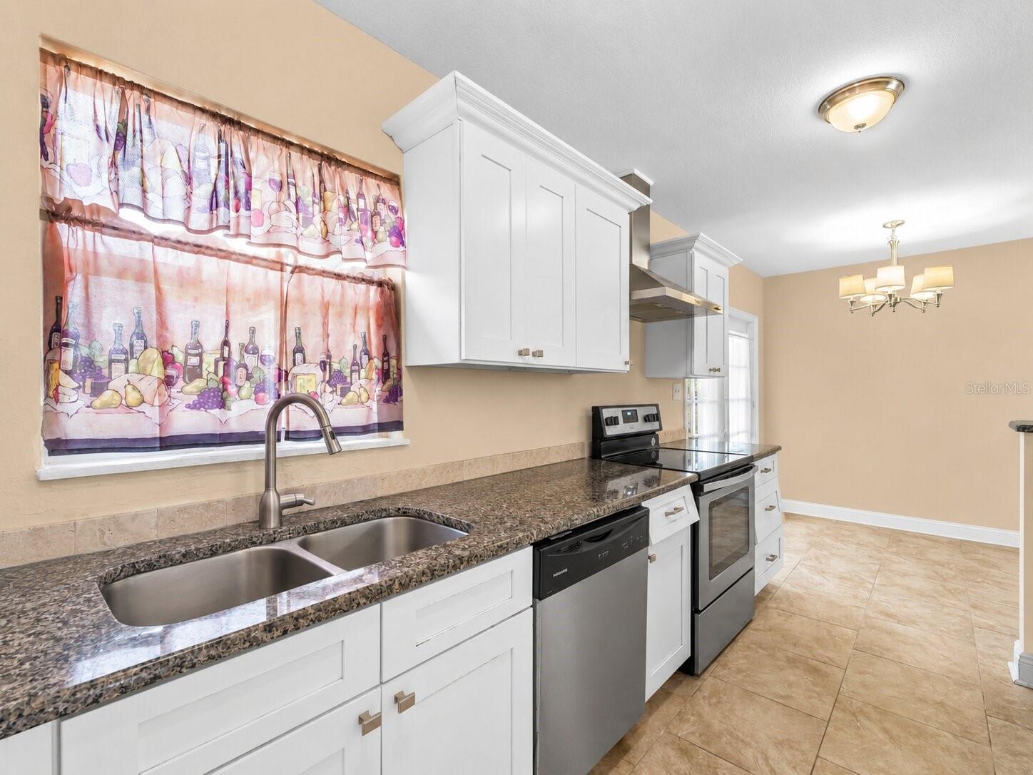 Listing Image #7
