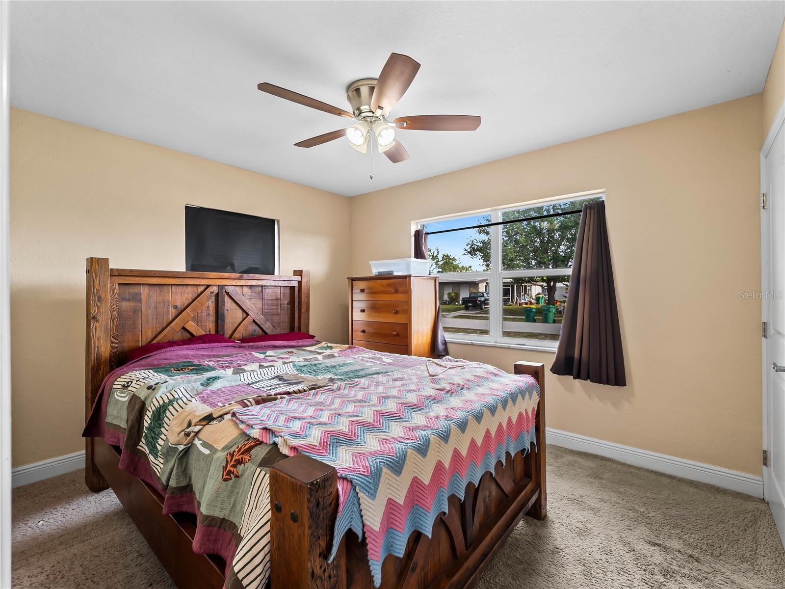 Listing Image #12