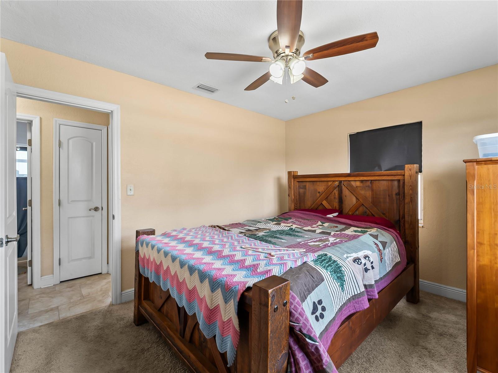 Listing Image #13